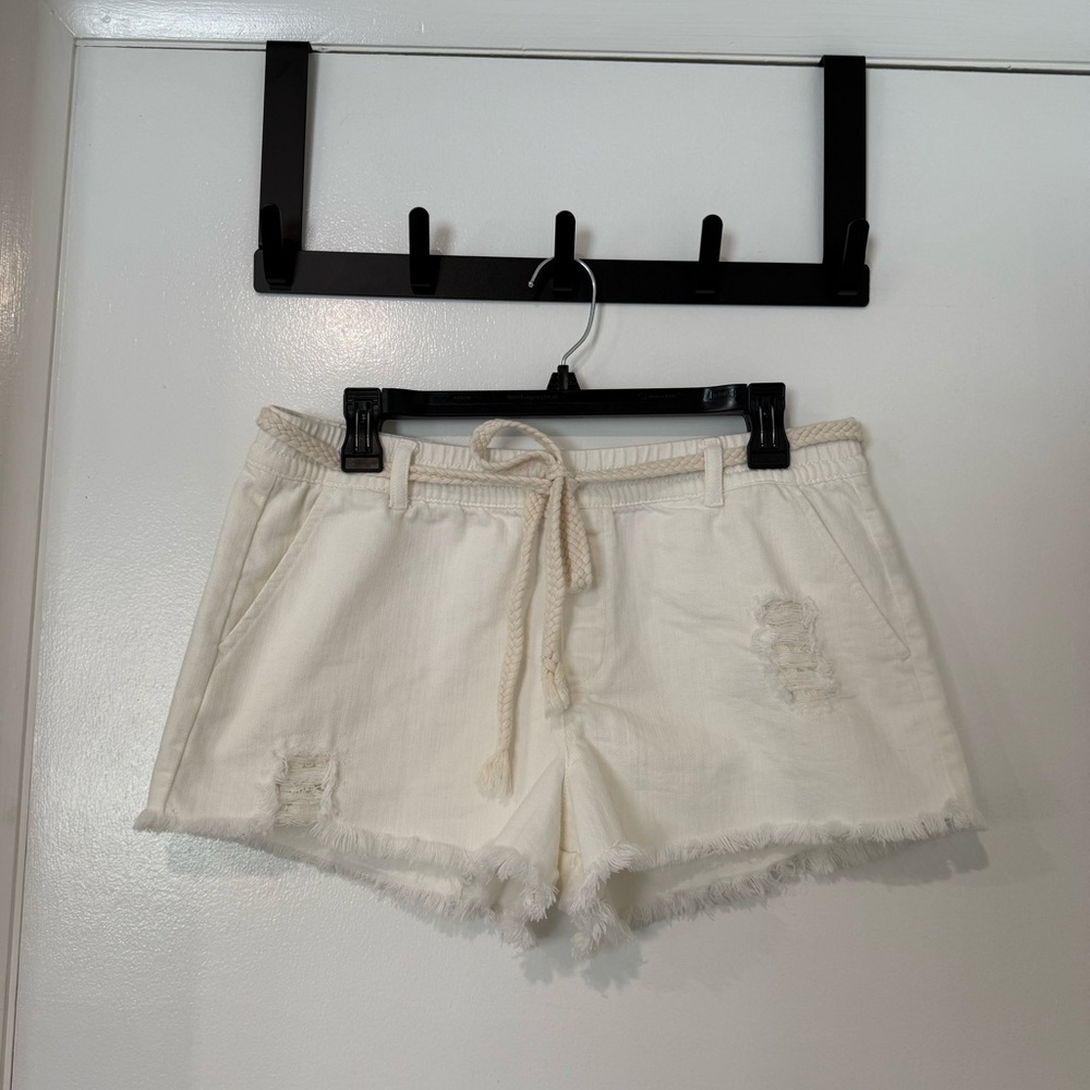 Aerie white jean shorts with woven belt